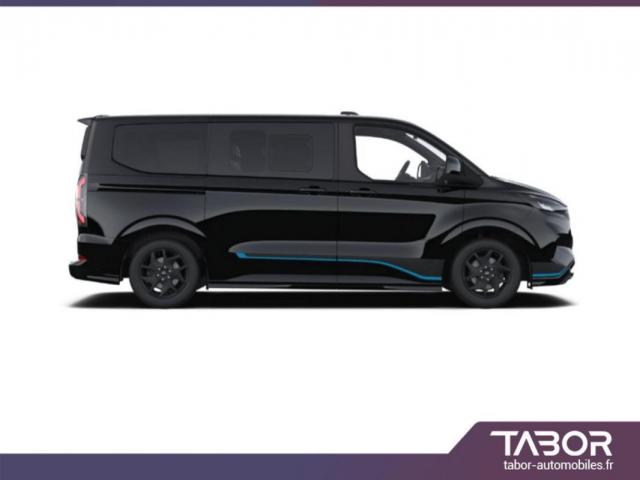 Ford Tourneo image 1