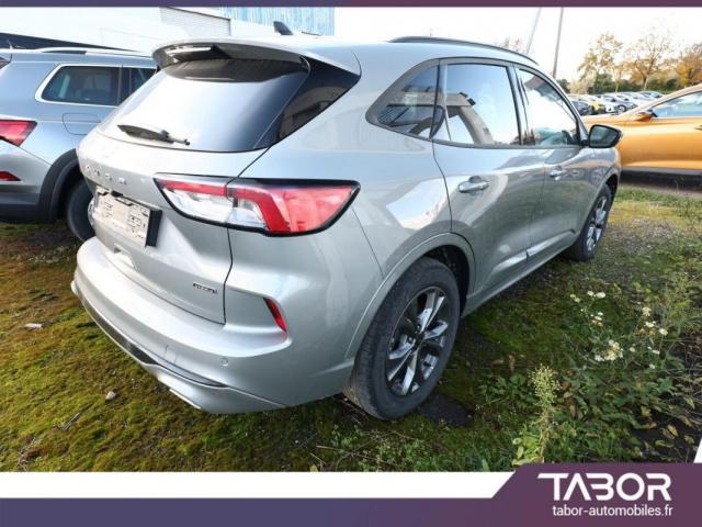 Ford Kuga image 3