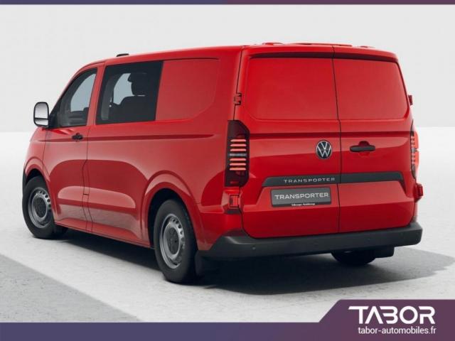 Volkswagen Transporter image 2