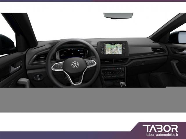Volkswagen T-Roc image 9