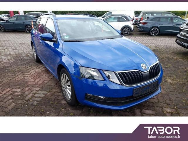 Skoda Octavia image 2