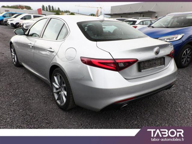 Alfa Romeo Giulia image 7