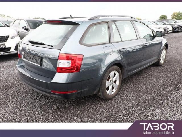Skoda Octavia image 4