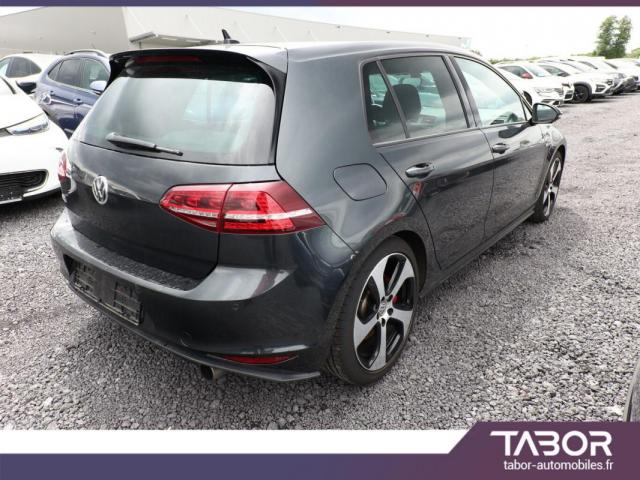 Volkswagen Golf image 8