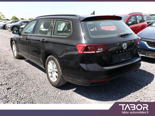 Volkswagen Passat image 9