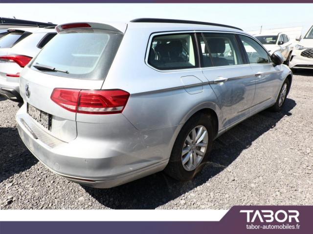 Volkswagen Passat image 8