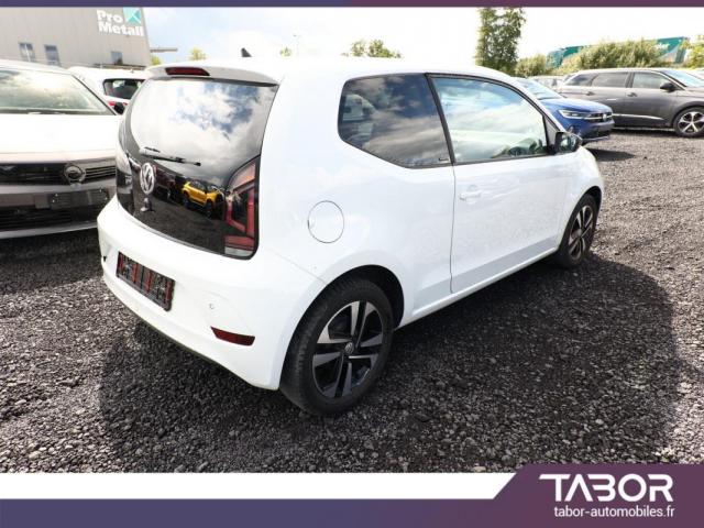 Volkswagen Up! image 5