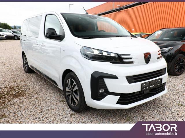 Peugeot Traveller image 1