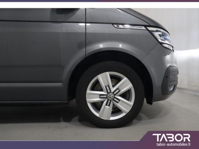 Volkswagen T6.1 Multivan image 3