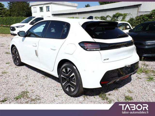 Peugeot 208 image 8