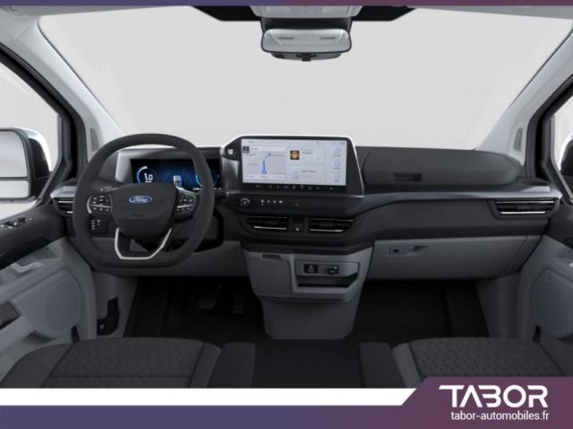 Ford Tourneo Custom image 1