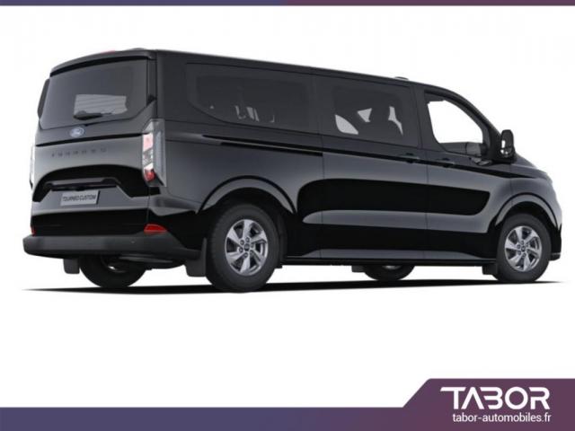 Ford Tourneo Custom image 1