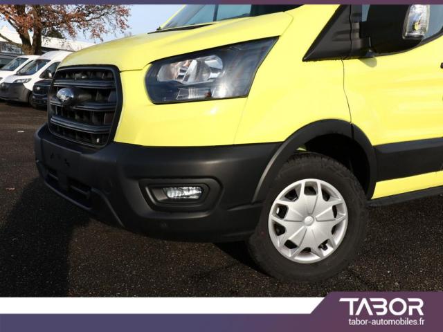 Ford Transit image 4