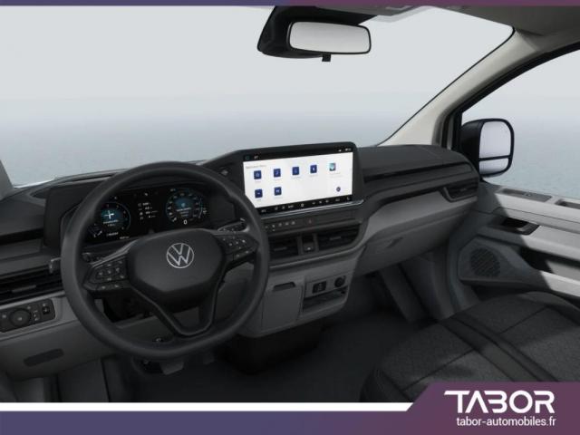 Volkswagen T7 Kombi image 6