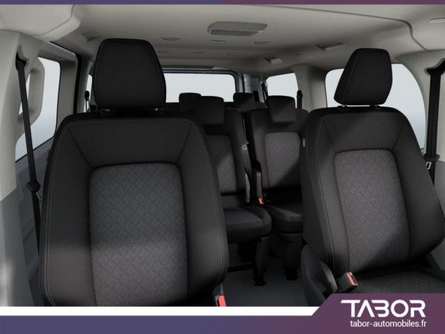 Volkswagen T7 Kombi image 8