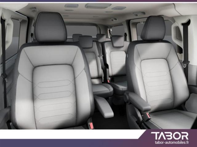 Volkswagen Caravelle image 8