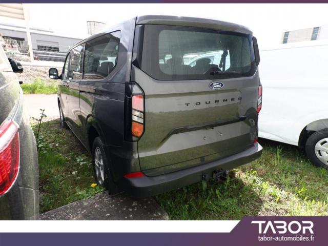 Ford Tourneo image 1