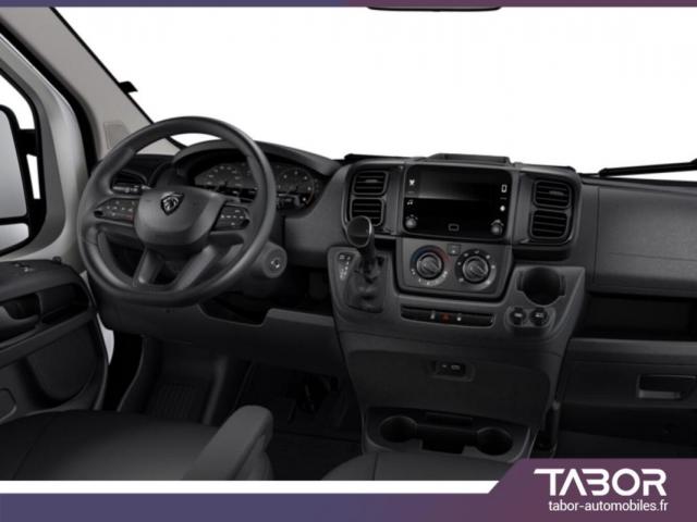 Peugeot Boxer image 1