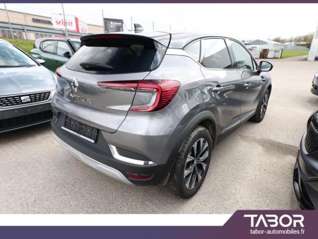 Renault Captur image 2