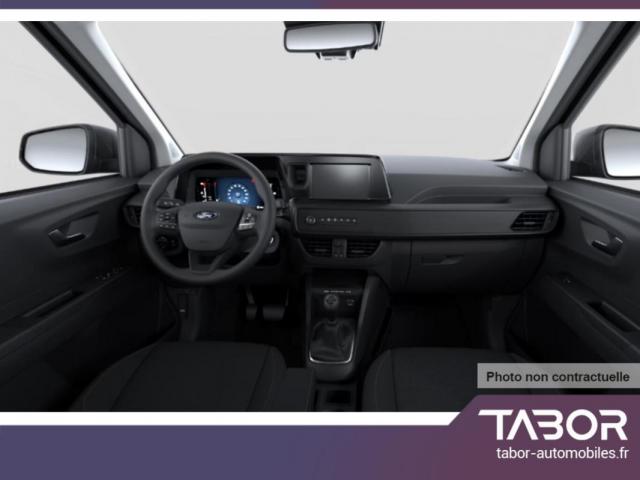 Ford Transit Courier image 9