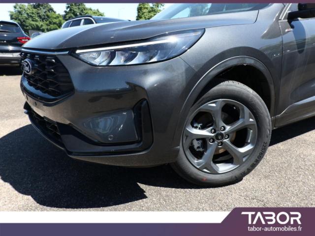 Ford Kuga image 3