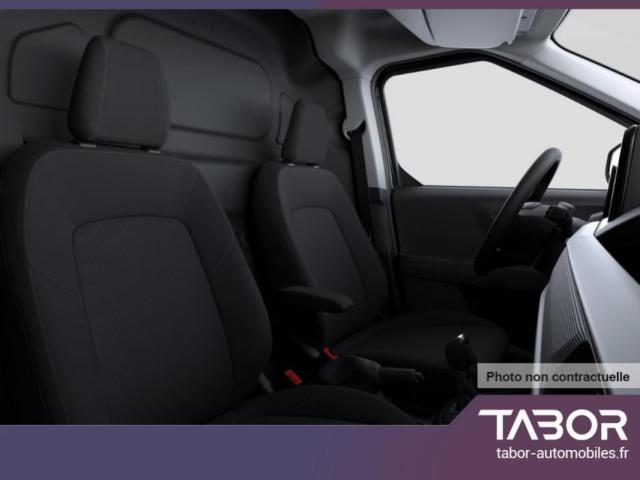Ford Transit Courier image 6