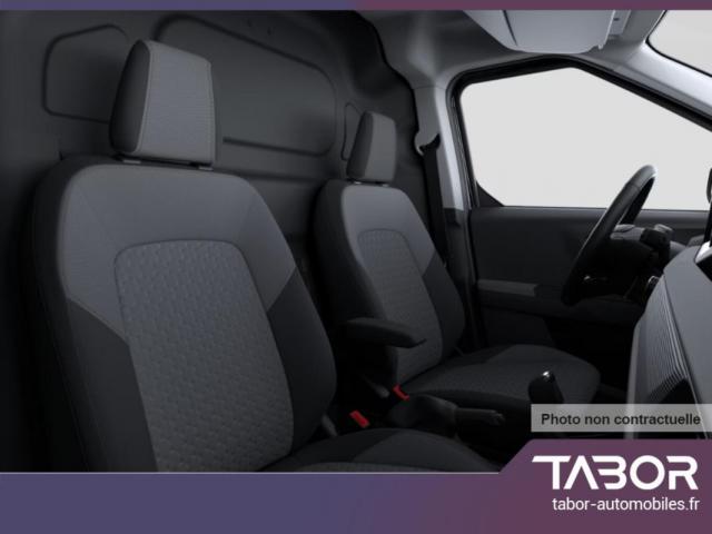Ford Transit Courier image 5