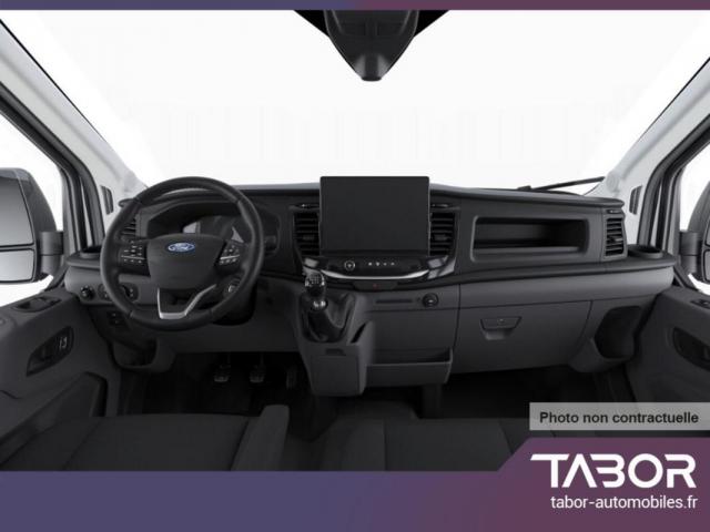 Ford Transit image 7