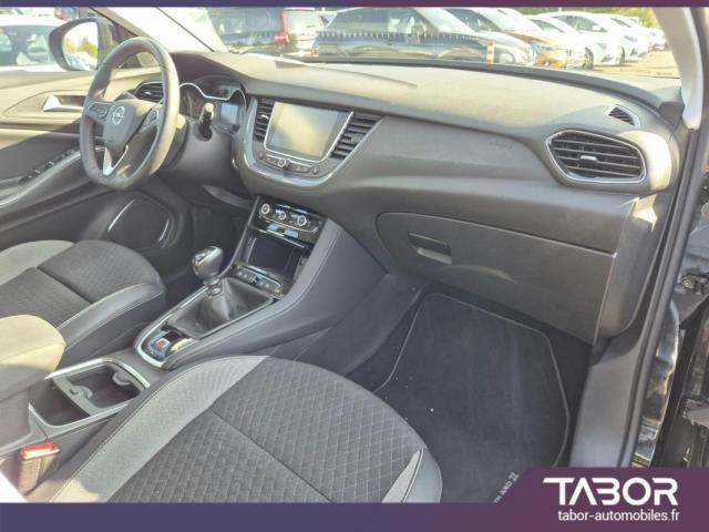 Opel Grandland image 2
