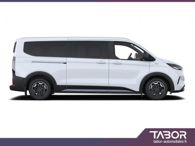 Ford Tourneo image 1