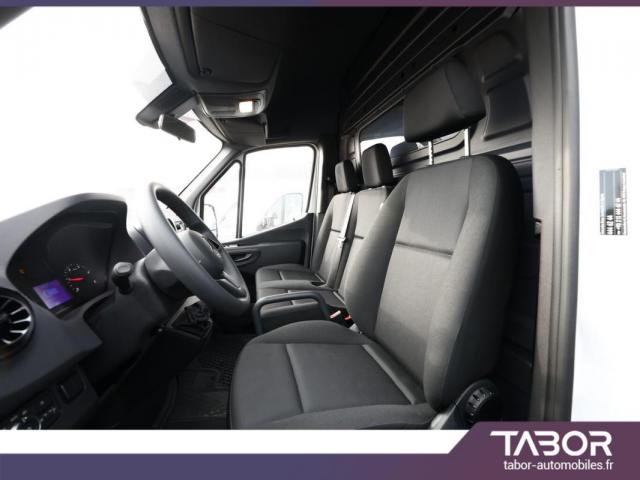 Mercedes Benz Sprinter image 6