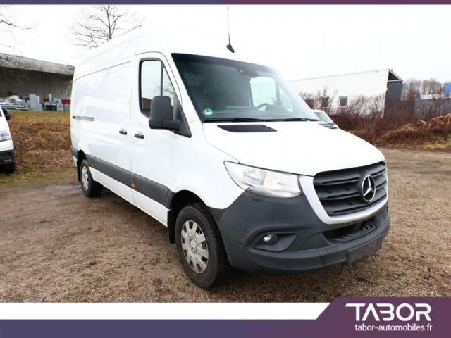 Mercedes Benz Sprinter image 1
