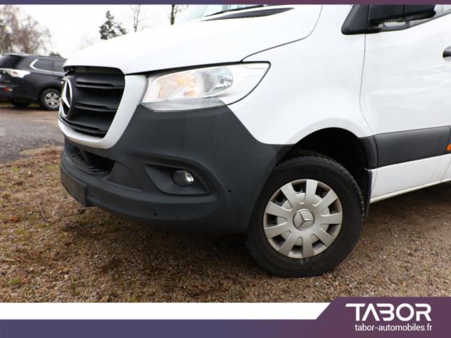 Mercedes Benz Sprinter image 7