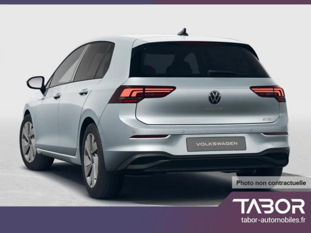 Volkswagen Golf image 8