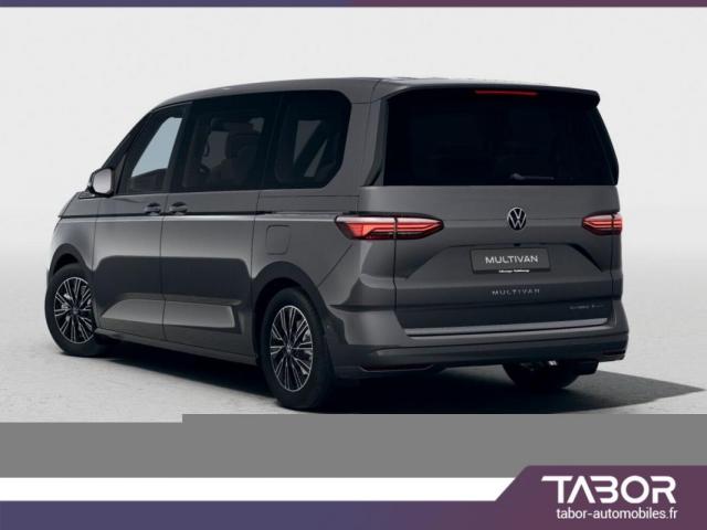 Volkswagen Multivan image 9