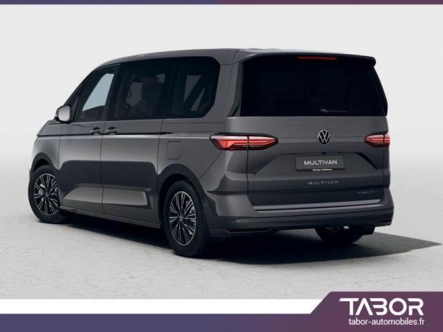 Volkswagen Multivan image 9