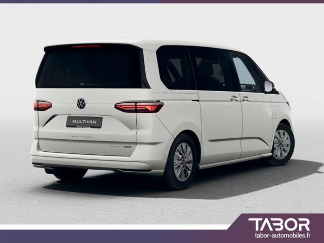 Volkswagen Multivan image 6