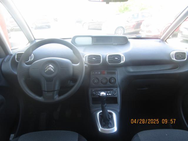 Citroen C3 Picasso image 2