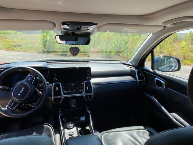 Kia Sorento image 9