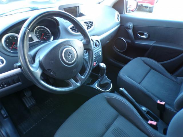 Renault Clio image 2