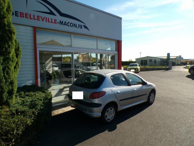 Peugeot 206 image 8