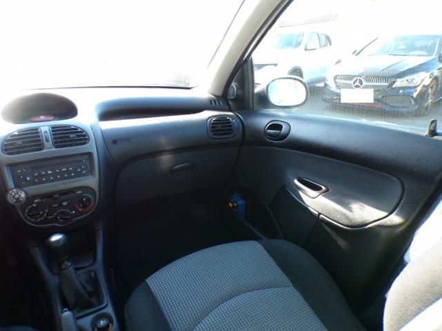 Peugeot 206 image 4