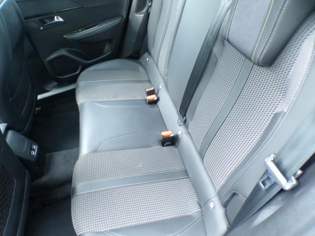 Peugeot 2008 image 1