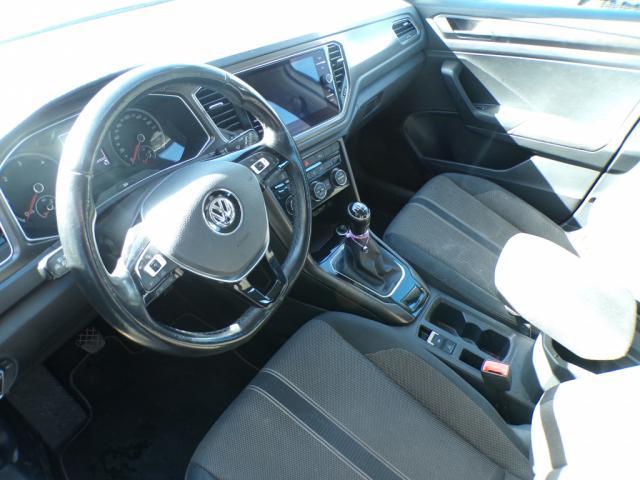 Volkswagen T-Roc image 2