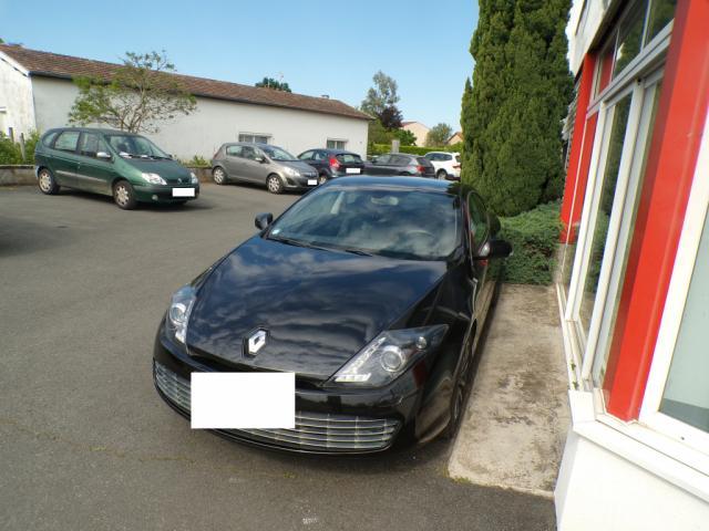 Renault Laguna image 8