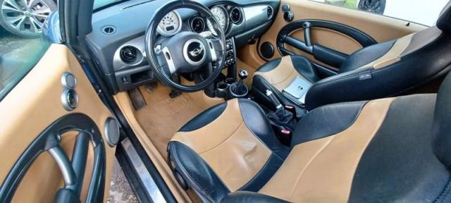 Mini Cabrio image 1