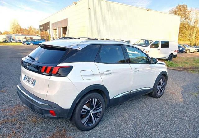 Peugeot 3008 image 8