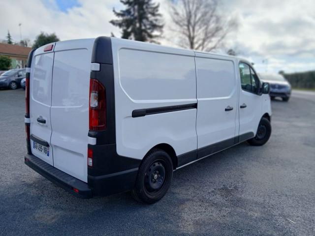 Renault Trafic image 9