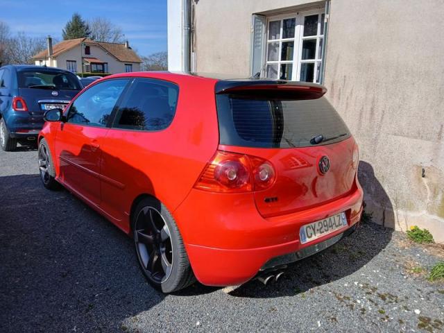 Volkswagen Golf image 6