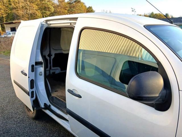 Renault Kangoo Express image 2